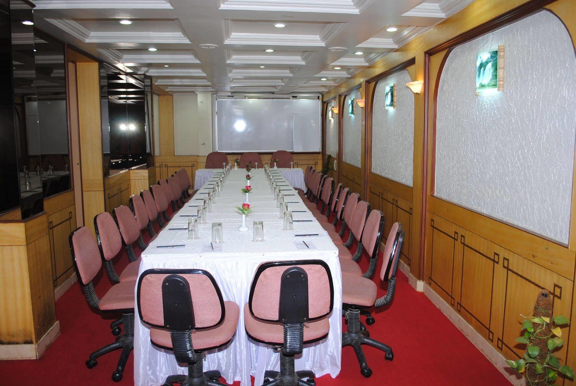 Hotel Swan Inn Pune Eksteriør billede